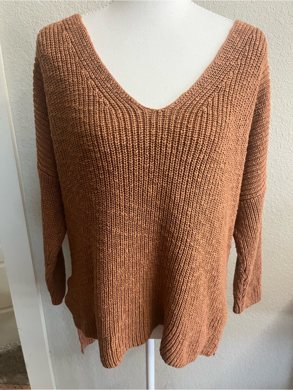 Cozy V-Neck Women’s Sweater in Rust